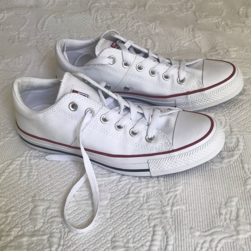 NWOT Converse “Madison” low top white size 8 women
